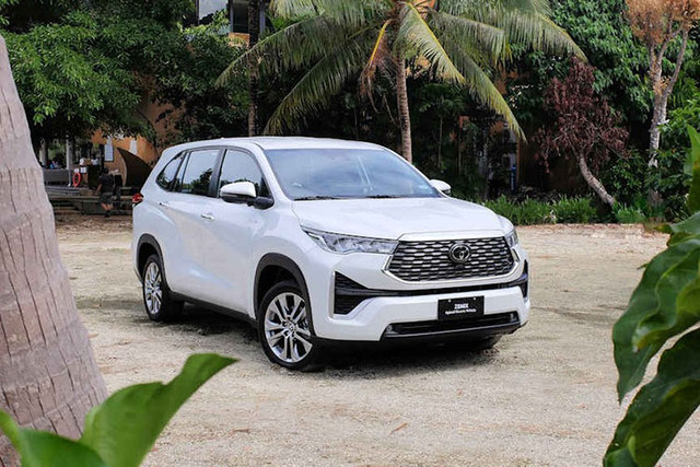 Toyota Innova 2024 gia cao nhat hon 1,1 ty dong?