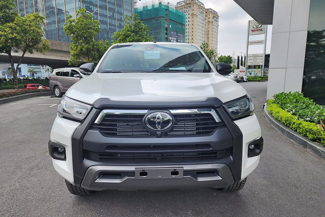 Toyota Việt Nam hé lộ các thông tin về mẫu bán tải Hilux 2024 - Hình 8 Toyota Viet Nam he lo cac thong tin ve mau ban tai Hilux 2024-Hinh-8