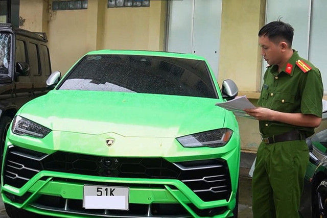 Vụ án Phan Công Khanh lừa đảo: Soi dàn siêu xe gần 100 tỷ đồng - Hình 5 Vu an Phan Cong Khanh lua dao: Soi dan sieu xe gan 100 ty dong-Hinh-5