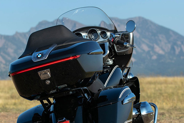 Cặp đôi BMW R18 2023 giá từ 1,3 tỷ đồng - Hình 8 Cap doi BMW R18 2023 gia tu 1,3 ty dong-Hinh-8