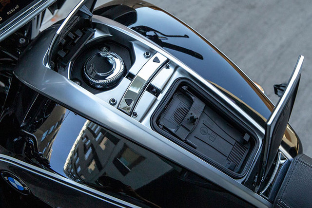 Cặp đôi BMW R18 2023 giá từ 1,3 tỷ đồng - Hình 5 Cap doi BMW R18 2023 gia tu 1,3 ty dong-Hinh-5