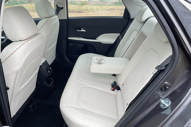 Hyundai Accent 2024 có thể sẽ ra mắt tại Việt Nam vào cuối tháng 6 - Hình 8 Hyundai Accent 2024 co the se ra mat tai Viet Nam vao cuoi thang 6-Hinh-8
