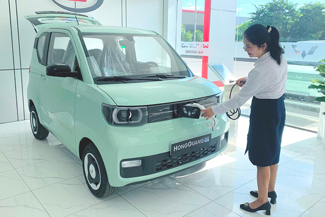 Dù chỉ còn 189 triệu, nhưng Wuling Hongguang Mini EV vẫn khó cạnh tranh - Hình 3 Du chi con 189 trieu, nhung Wuling Hongguang Mini EV van kho canh tranh-Hinh-3