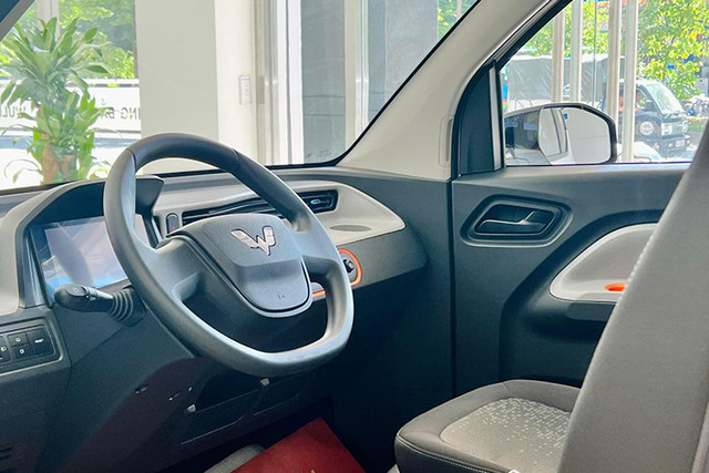 Dù chỉ còn 189 triệu, nhưng Wuling Hongguang Mini EV vẫn khó cạnh tranh - Hình 5 Du chi con 189 trieu, nhung Wuling Hongguang Mini EV van kho canh tranh-Hinh-5