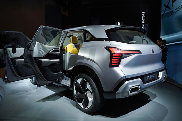 Chi tiết bản ý tưởng SUV hạng B Mitsubishi XFC Concept - Hình 11 Chi tiet ban y tuong SUV hang B Mitsubishi XFC Concept-Hinh-11