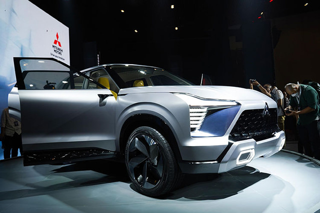 Chi tiết bản ý tưởng SUV hạng B Mitsubishi XFC Concept - Hình 12 Chi tiet ban y tuong SUV hang B Mitsubishi XFC Concept-Hinh-12