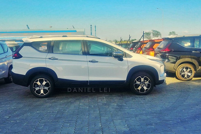 Cận cảnh Mitsubishi Xpander Cross mới từ 670 triệu - Hình 2 Can canh Mitsubishi Xpander Cross moi tu 670 trieu-Hinh-2