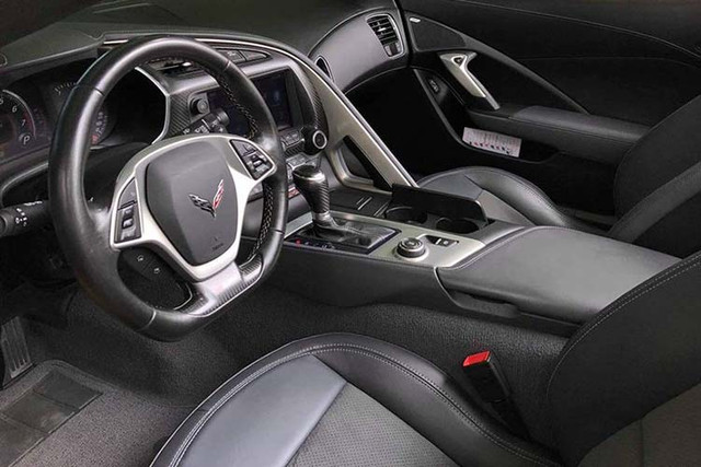 Chùm ảnh Chevrolet Corvette Z06 của hiếm lăn bánh ở Sài Gòn - Hình 7 Chum anh Chevrolet Corvette Z06 cua hiem lan banh o Sai Gon-Hinh-7