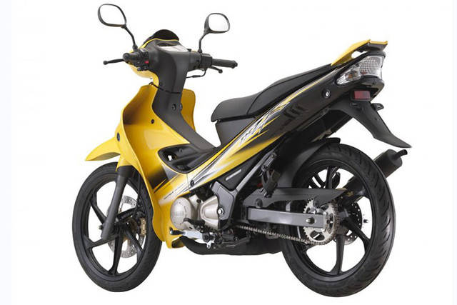 Chi tiết Yamaha 125ZR hơn 200 triệu đồng của bạn tặng đại gia Cường Đô la - Hình 9 Chi tiet Yamaha 125ZR hon 200 trieu dong cua ban tang dai gia Cuong Do la-Hinh-9