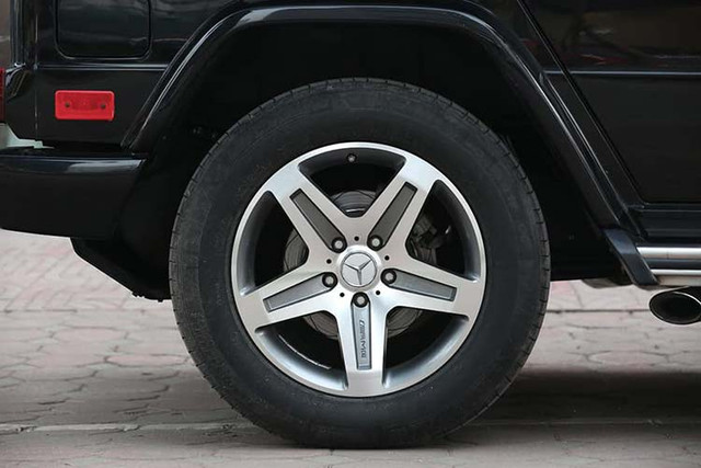 'Soi' Mercedes-Benz G55 AMG biển 'tứ quý 8' cực độc đáo - Hình 5 'Soi' Mercedes-Benz G55 AMG bien 'tu quy 8' cuc doc dao-Hinh-5