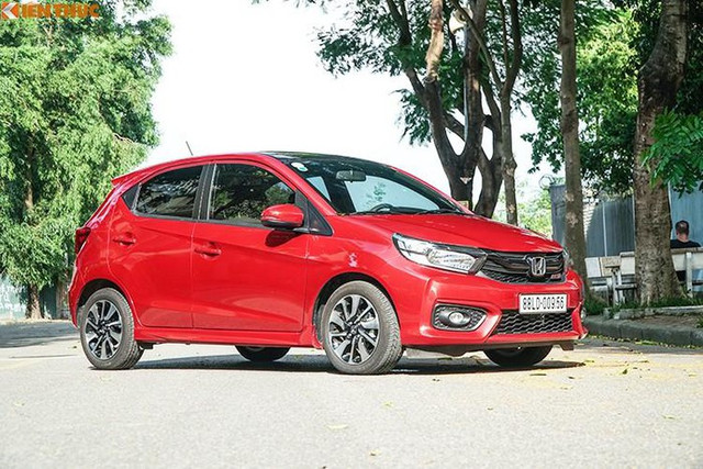 Honda Brio giảm giá 40 triệu đồng để cạnh tranh Vinfast Fadil Honda Brio giam gia 40 trieu dong de canh tranh Vinfast Fadil