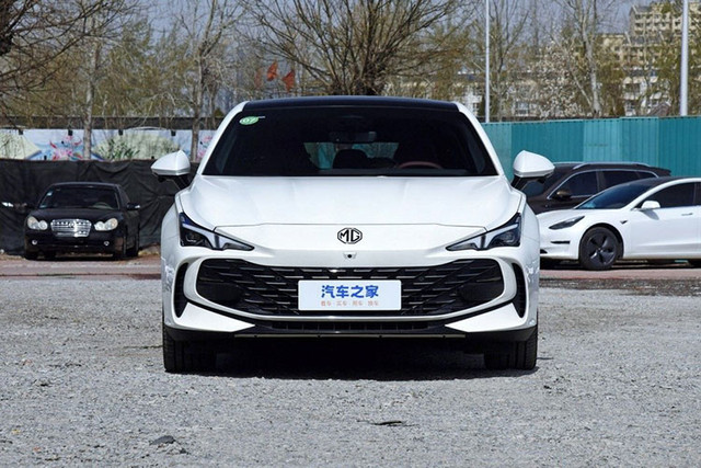 MG7 về Việt Nam chỉ từ 750 triệu, rẻ hơn nhiều "đối thủ" Toyota Camry - Hình 11 MG7 ve Viet Nam chi tu 750 trieu, re hon nhieu