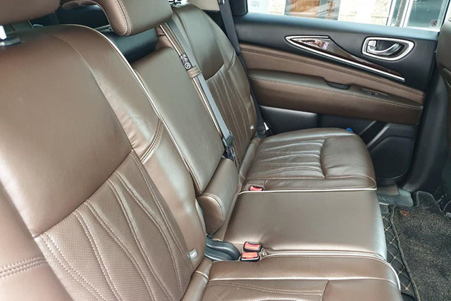 Infiniti QX60 dùng đã đời 3 năm bán hơn 2 tỷ - Hình 7 Infiniti QX60 dung da doi 3 nam ban hon 2 ty-Hinh-7
