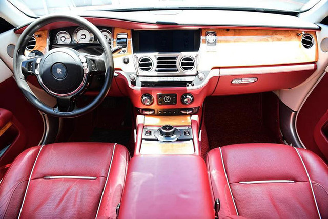 Đại gia Hà Nội bán Rolls-Royce Wraith giảm 8 tỷ dù mới chạy 6 năm - Hình 6 Dai gia Ha Noi ban Rolls-Royce Wraith giam 8 ty du moi chay 6 nam-Hinh-6