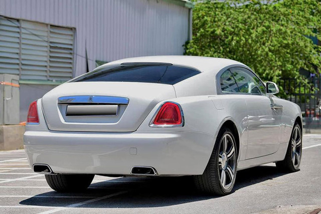 Đại gia Hà Nội bán Rolls-Royce Wraith giảm 8 tỷ dù mới chạy 6 năm - Hình 10 Dai gia Ha Noi ban Rolls-Royce Wraith giam 8 ty du moi chay 6 nam-Hinh-10