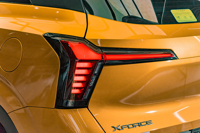 Chi tiết Mitsubishi XFORCE Ultimate giá 705 triệu - Hình 4 Chi tiet Mitsubishi XFORCE Ultimate gia 705 trieu-Hinh-4