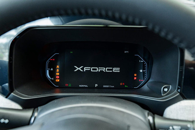 Chi tiết Mitsubishi XFORCE Ultimate giá 705 triệu - Hình 7 Chi tiet Mitsubishi XFORCE Ultimate gia 705 trieu-Hinh-7