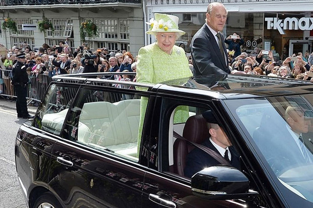 Chi tiet Range Rover dac biet danh rieng cho Nu hoang Elizabeth II-Hinh-2