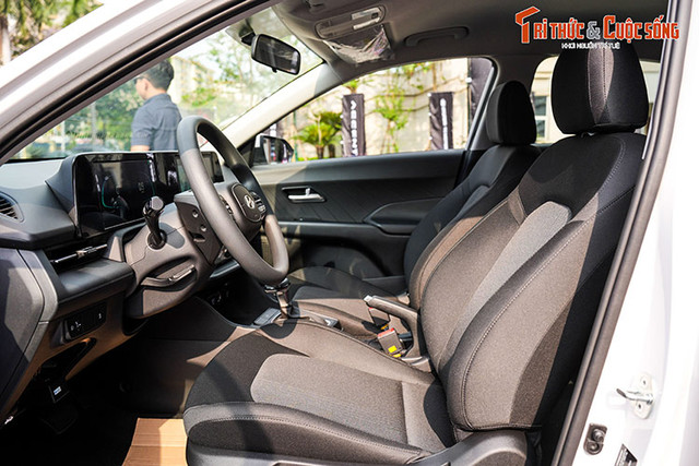 Chi tiết Hyundai Accent 2024 chỉ từ 439 triệu đồng - Hình 9 Chi tiet Hyundai Accent 2024 chi tu 439 trieu dong-Hinh-9