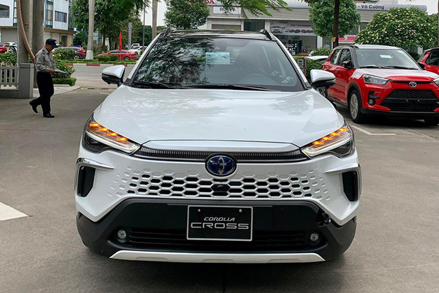 Chi tiết Toyota Corolla Cross 2024 giá từ 820 triệu - Hình 3 Chi tiet Toyota Corolla Cross 2024 gia tu 820 trieu-Hinh-3