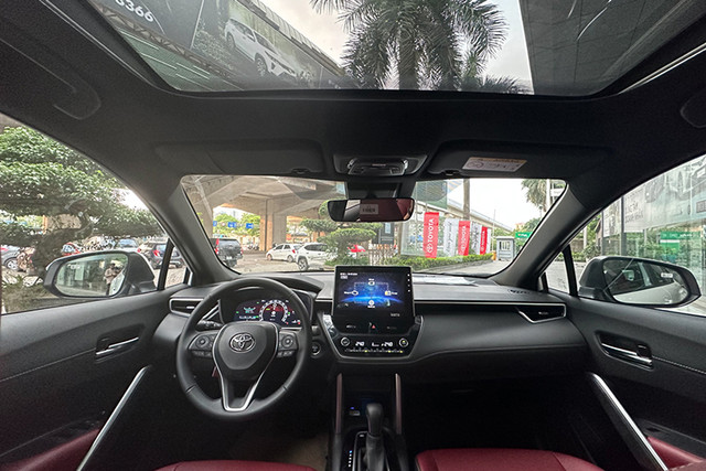 Chi tiết Toyota Corolla Cross 2024 giá từ 820 triệu - Hình 5 Chi tiet Toyota Corolla Cross 2024 gia tu 820 trieu-Hinh-5