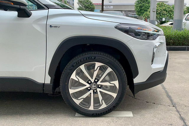 Chi tiết Toyota Corolla Cross 2024 giá từ 820 triệu - Hình 9 Chi tiet Toyota Corolla Cross 2024 gia tu 820 trieu-Hinh-9