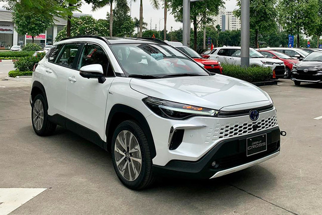 Chi tiết Toyota Corolla Cross 2024 giá từ 820 triệu - Hình 11 Chi tiet Toyota Corolla Cross 2024 gia tu 820 trieu-Hinh-11