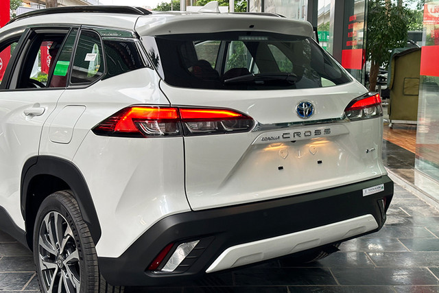 Chi tiết Toyota Corolla Cross 2024 giá từ 820 triệu - Hình 4 Chi tiet Toyota Corolla Cross 2024 gia tu 820 trieu-Hinh-4