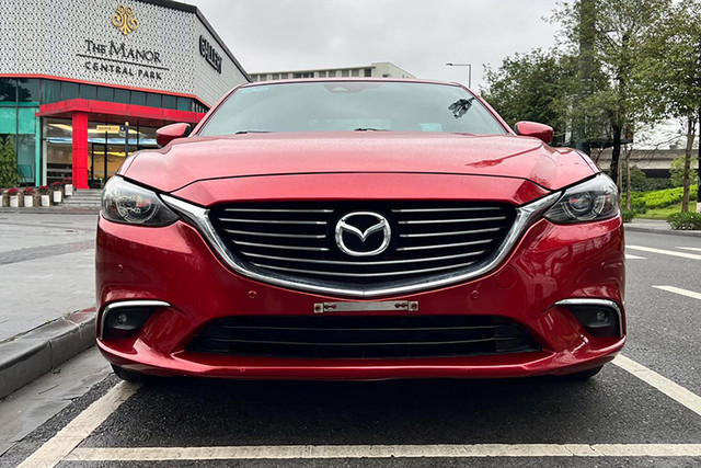 Trong tầm giá 400-600 triệu đồng có nên mua Mazda6 2018 cũ - Hình 12 Trong tam gia 400-600 trieu dong co nen mua Mazda6 2018 cu-Hinh-12