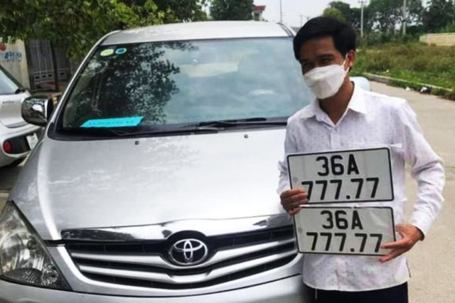 Chu xe Toyota Innova cu trung bien ngu quy 7-Hinh-2