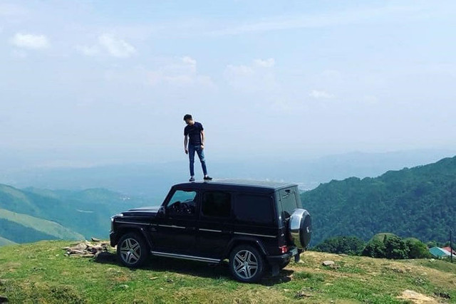 Mercedes-AMG G63 hơn 10 tỷ của Cường Đô La lại về quê vợ - Hình 3 Mercedes-AMG G63 hon 10 ty cua Cuong Do La lai ve que vo-Hinh-3