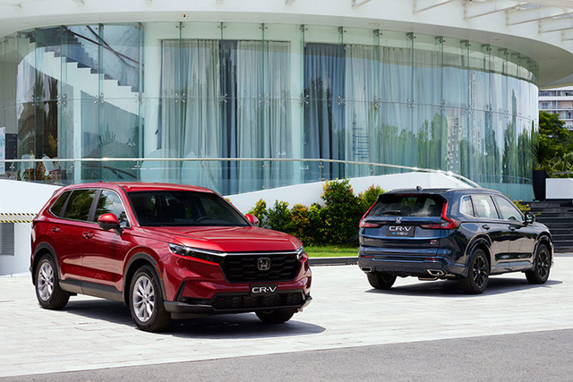 Người mua xe Honda CR-V được ưu đãi hơn 100 triệu đồng Nguoi mua xe Honda CR-V duoc uu dai hon 100 trieu dong