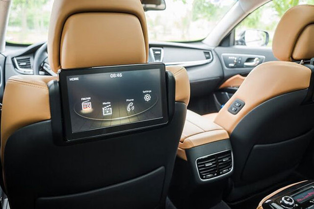 Kia Quoris được giảm 569 triệu đồng tại Việt Nam - Hình 7 Kia Quoris duoc giam 569 trieu dong tai Viet Nam-Hinh-7