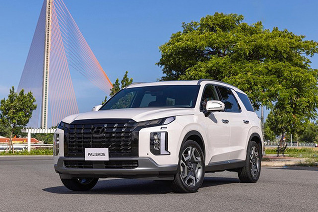 Các đại lý đang đua giảm giá SUV 7 chỗ Cac dai ly dang dua giam gia SUV 7 cho