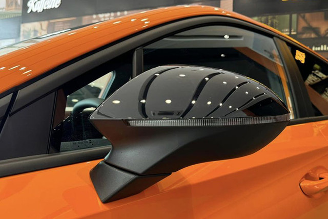 Mẫu ôtô điện MG4 EV 2024 đã có mặt tại các đại lý của MG ở Việt Nam - Hình 6 Mau oto dien MG4 EV 2024 da co mat tai cac dai ly cua MG o Viet Nam-Hinh-6