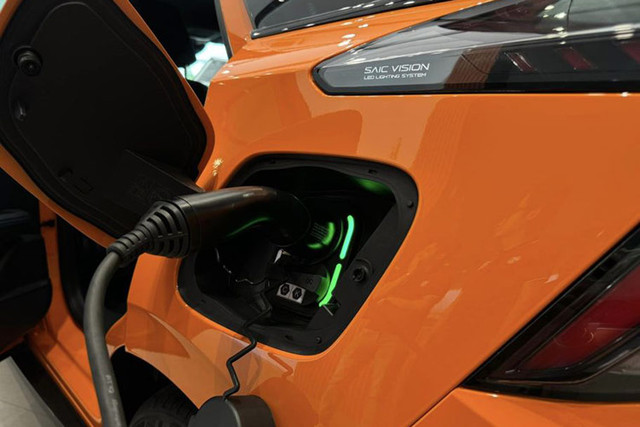 Mẫu ôtô điện MG4 EV 2024 đã có mặt tại các đại lý của MG ở Việt Nam - Hình 11 Mau oto dien MG4 EV 2024 da co mat tai cac dai ly cua MG o Viet Nam-Hinh-11