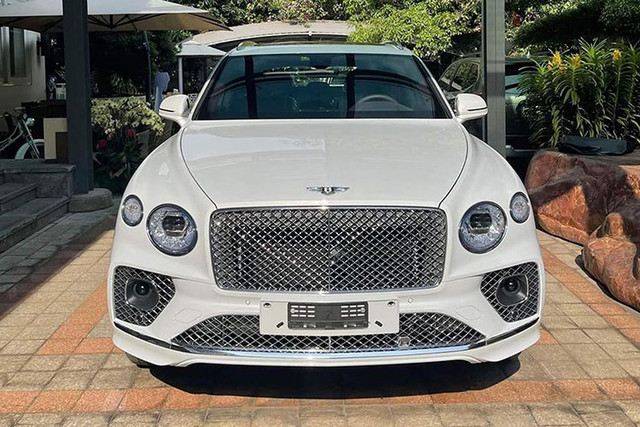 Đại gia Phan Thành tậu Bentley Bentayga 17 tỷ - Hình 3 Dai gia Phan Thanh tau Bentley Bentayga 17 ty-Hinh-3