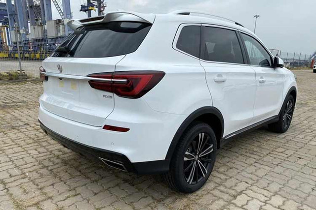 Chi tiết SUV cỡ C - MG RX5 1.5T STD có giá từ 699 triệu đồng - Hình 9 Chi tiet SUV co C - MG RX5 1.5T STD co gia tu 699 trieu dong-Hinh-9