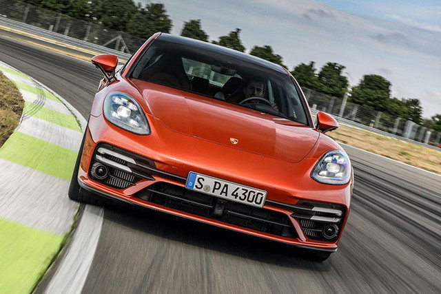 Top xe sedan nhanh nhat the gioi nam 2020-Hinh-12