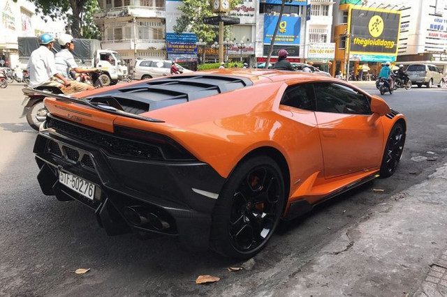 Đại gia bán Lamborghini Huracan gần 10 tỷ ở Bình Dương - Hình 7 Dai gia ban Lamborghini Huracan gan 10 ty o Binh Duong-Hinh-7