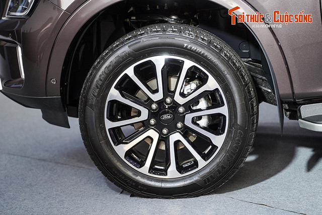 Platinum 2024 moi tai Viet Nam gia hon 1,5 ty dong-Hinh-6