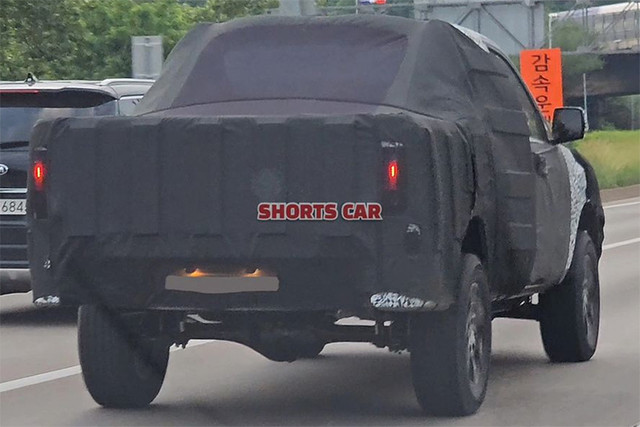 Xem xe bán tải Kia Tasman có thiết kế hầm hố - Hình 4 Xem xe ban tai Kia Tasman co thiet ke ham ho-Hinh-4