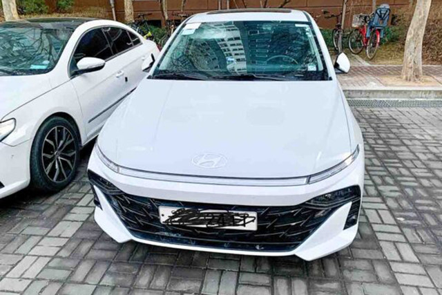 Cận cảnh Hyundai Accent 2023 trang bị xịn sò - Hình 12 Can canh Hyundai Accent 2023 trang bi xin so-Hinh-12