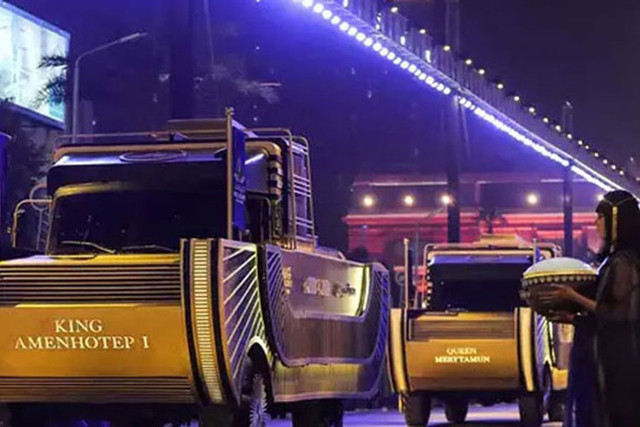 Cận cảnh xe tải đặc biệt Ai Cập dùng để vận chuyển 22 xác ướp Pharaoh Can canh xe tai dac biet Ai Cap dung de van chuyen 22 xac uop Pharaoh