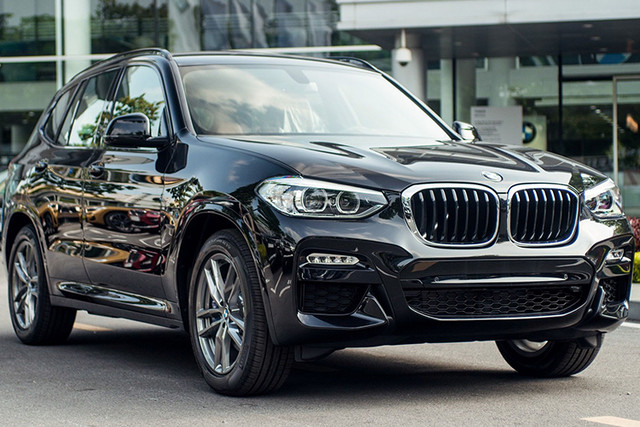 BMW X3 giảm gần 300 triệu nhưng vẫn đắt hơn Mercedes GLC300 BMW X3 giam gan 300 trieu nhung van dat hon Mercedes GLC300