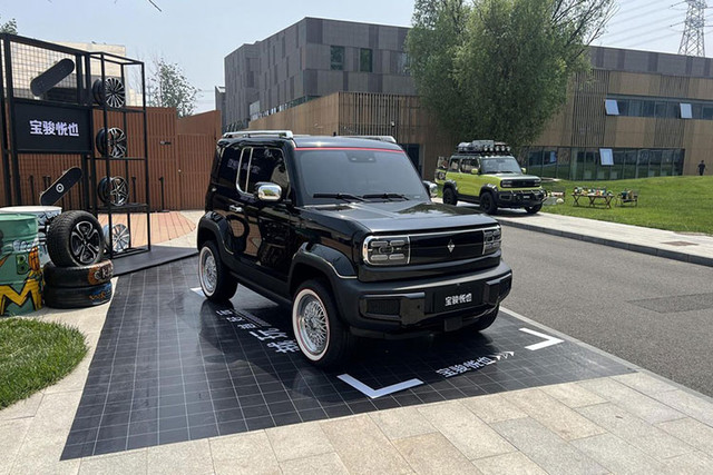 Bên trong chiếc SUV Baojun Yep 2023 từ 265 triệu đồng Ben trong chiec SUV Baojun Yep 2023 tu 265 trieu dong