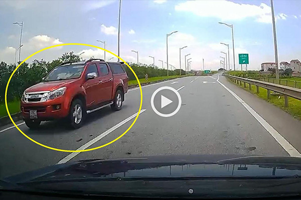 Clip Isuzu D-max chạy ngược chiều cao tốc Hà Nội - Thái Nguyên Clip Isuzu D-max chay nguoc chieu cao toc Ha Noi - Thai Nguyen