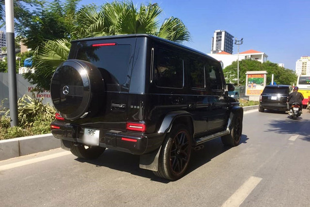 Mercedes-AMG G63 Edition 1 hơn 15 tỷ của ông Lê Thanh Thản có gì đặc biệt? - Hình 9 Mercedes-AMG G63 Edition 1 hon 15 ty cua ong Le Thanh Than co gi dac biet?-Hinh-9