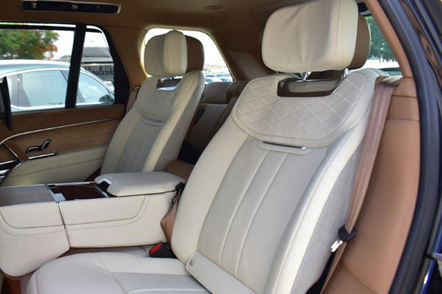 Xem Range Rover SV 2023 giá gần 24 tỷ đồng về Việt Nam - Hình 10 Xem Range Rover SV 2023 gia gan 24 ty dong ve Viet Nam-Hinh-10