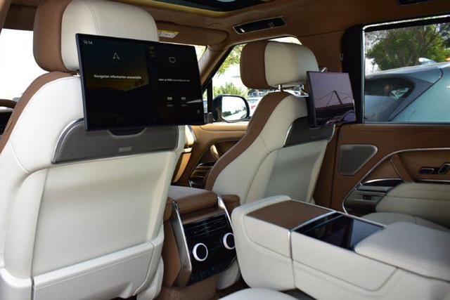 Xem Range Rover SV 2023 giá gần 24 tỷ đồng về Việt Nam - Hình 9 Xem Range Rover SV 2023 gia gan 24 ty dong ve Viet Nam-Hinh-9
